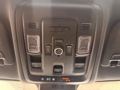 Used 2024 GMC Yukon XL AT4 w/ AT4 Premium Plus Package AWD/4WD image 51