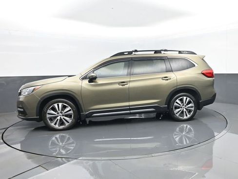 Used 2022 Subaru Ascent Limited w/ Technology Package AWD/4WD image 5
