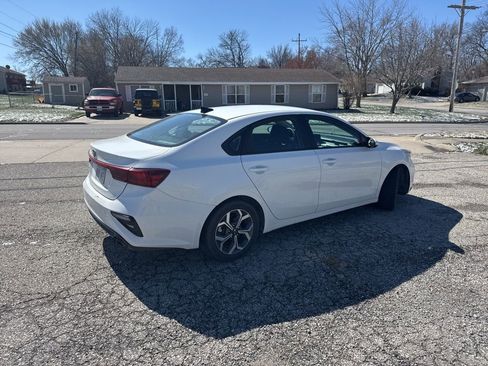 Used 2021 Kia Forte LXS image 4