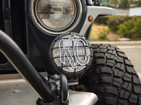Used 2006 Jeep Wrangler Unlimited Rubicon AWD/4WD image 16