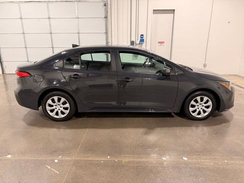 Used 2024 Toyota Corolla LE FWD image 4