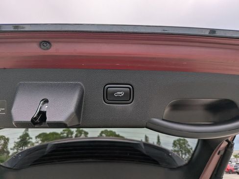 Certified 2024 Kia Sportage SX FWD image 13