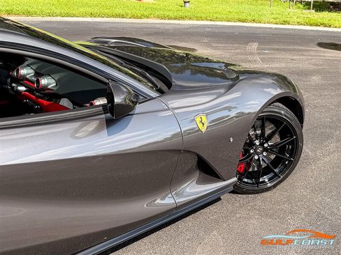 Used 2018 Ferrari 812 Superfast RWD image 59