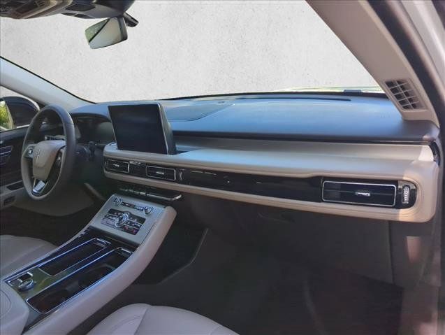 Used 2024 Lincoln Aviator 2WD w/ Premium Package image 25