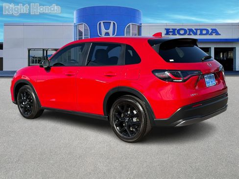 Used 2023 Honda HR-V Sport image 5