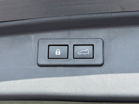 Used 2024 Subaru Outback Limited AWD/4WD image 10