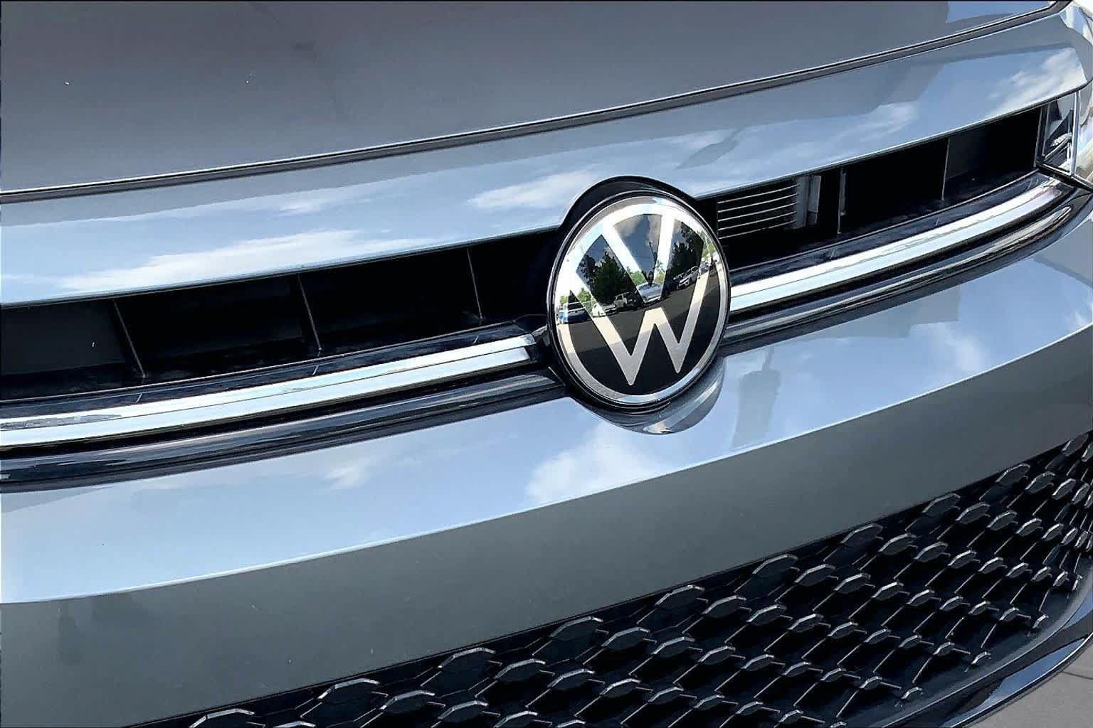 Used 2026 Volkswagen Jetta Sport FWD image 30