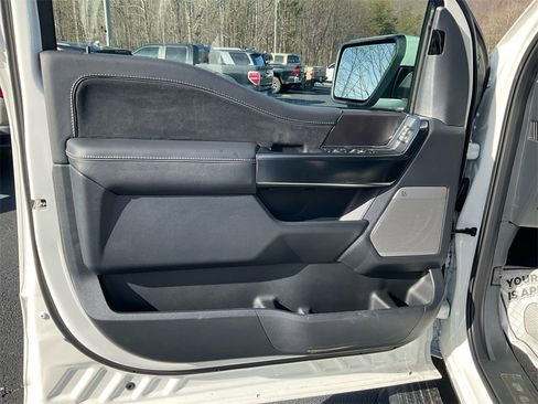 New 2026 Ford F150 Platinum w/ Equipment Group 701A Base image 17