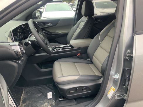 New 2026 Chevrolet Equinox LT w/ Convenience Package II image 10