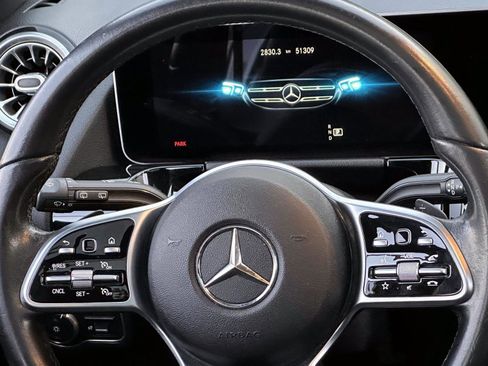 Used 2021 Mercedes-Benz GLA 250 4MATIC image 18