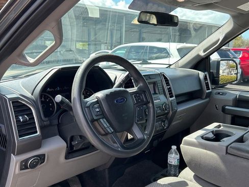 Used 2016 Ford F150 XLT w/ Trailer Tow Package image 13