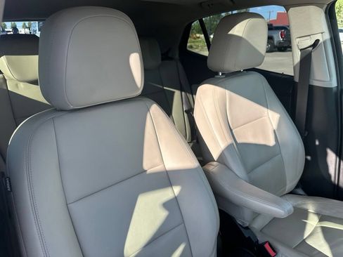 Used 2017 Buick Encore Essence w/ Experience Buick Package FWD image 32