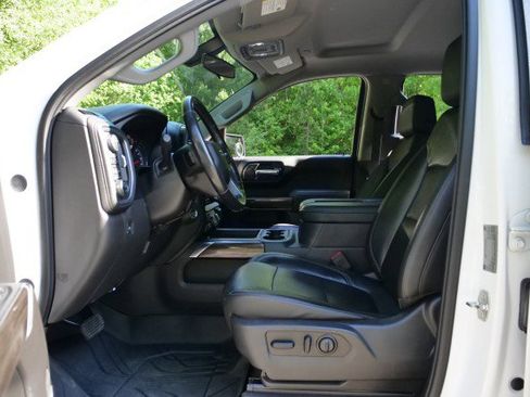 Used 2019 Chevrolet Silverado 1500 LT Trail Boss AWD/4WD image 25