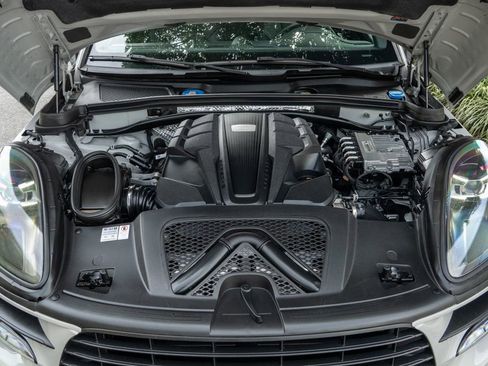 Used 2019 Porsche Macan S AWD/4WD image 34