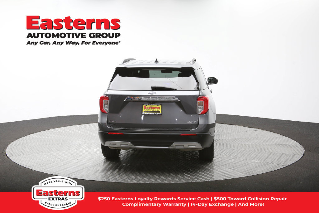 Used 2023 Ford Explorer XLT w/ Equipment Group 202A AWD/4WD image 38