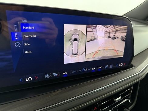 New 2025 Chevrolet Suburban Premier w/ Sun And Tow Package image 31