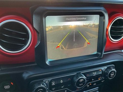 Used 2020 Jeep Gladiator Rubicon image 23