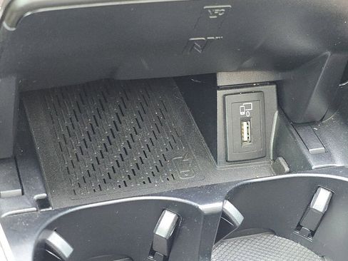 Used 2021 Mercedes-Benz C 300 4MATIC Sedan image 12