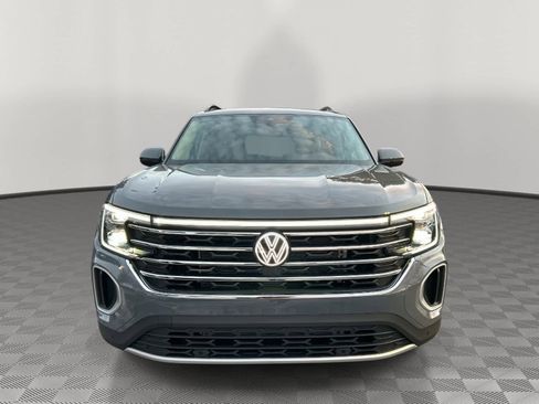 New 2026 Volkswagen Atlas SE FWD image 8