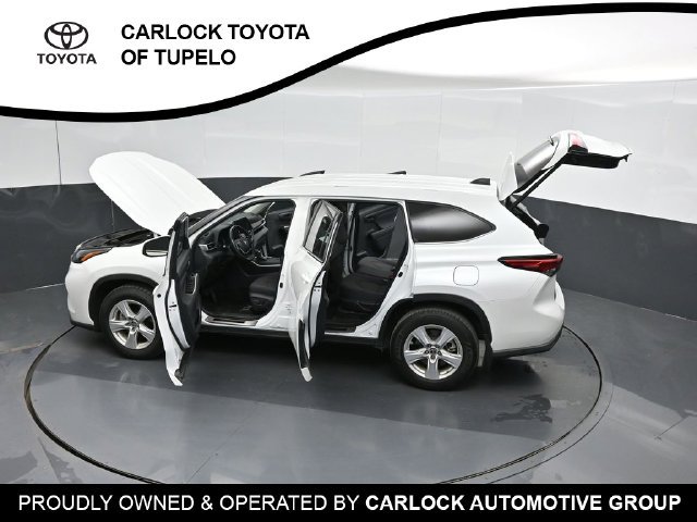 Used 2023 Toyota Highlander LE AWD/4WD image 76