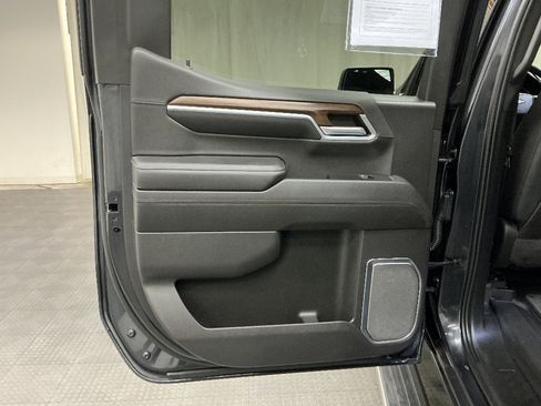 Used 2022 Chevrolet Silverado 1500 High Country AWD/4WD image 29