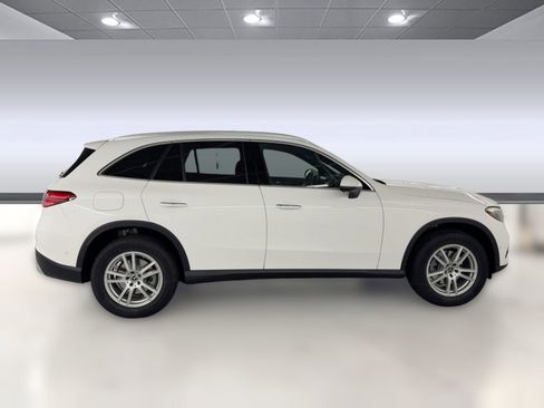 Certified 2026 Mercedes-Benz GLC 300 image 8