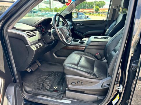Used 2019 GMC Yukon XL SLT AWD/4WD image 13