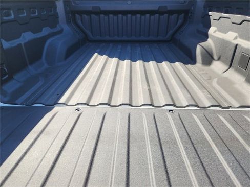 New 2025 Chevrolet Colorado W/T image 24