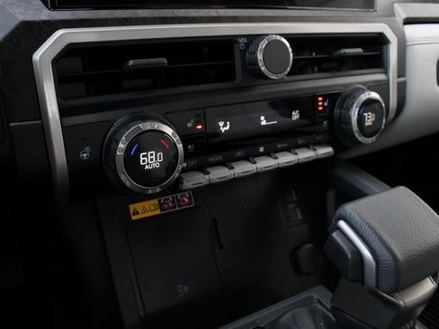 Used 2024 Toyota Tacoma Limited image 5