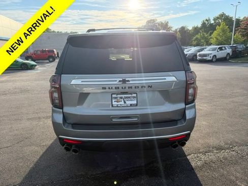 Used 2024 Chevrolet Suburban High Country AWD/4WD image 7