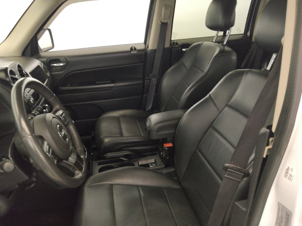 Used 2015 Jeep Patriot High Altitude AWD/4WD image 17