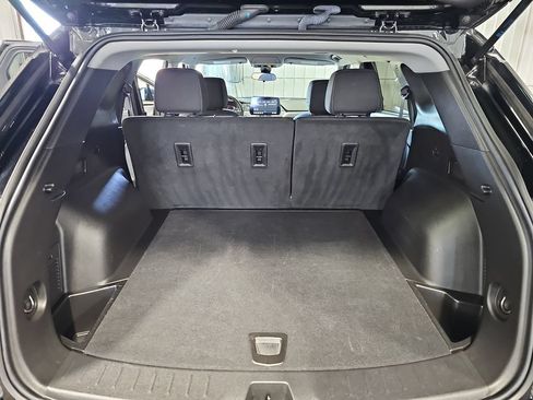 Used 2025 Chevrolet Blazer LT AWD/4WD image 12