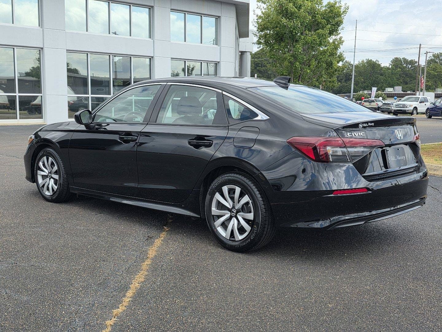 Used 2025 Honda Civic LX image 7