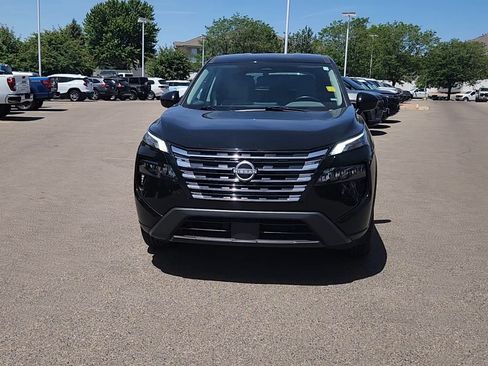 Used 2025 Nissan Rogue SV AWD/4WD image 9