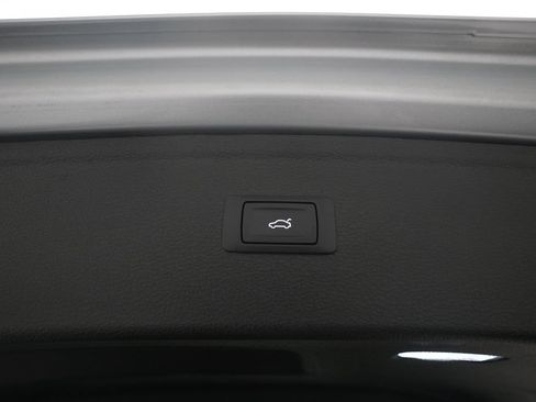 Used 2023 Audi Q5 2.0T Premium AWD/4WD image 17