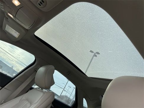 Used 2017 Lincoln MKZ Reserve w/ Technology Package image 24