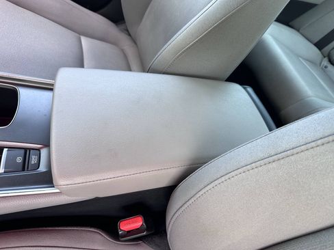 Used 2020 Honda Accord LX image 30