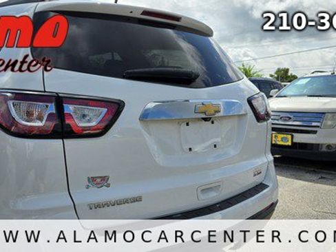 Used 2017 Chevrolet Traverse LS FWD image 10
