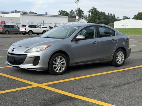 Used 2012 MAZDA MAZDA3 i Touring FWD image 2