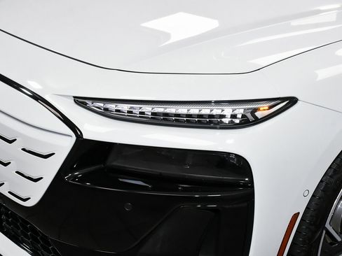 Used 2025 Audi S6 e-tron Prestige w/ 21" Black Optic Package image 85