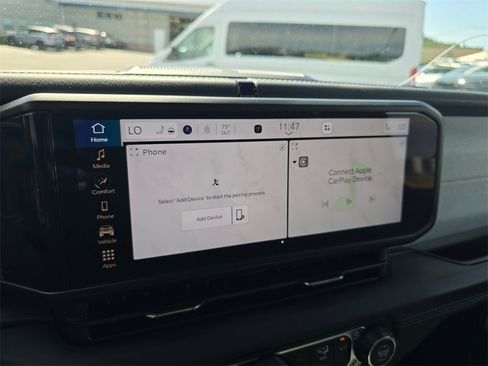 Used 2024 Jeep Wrangler Sahara image 28