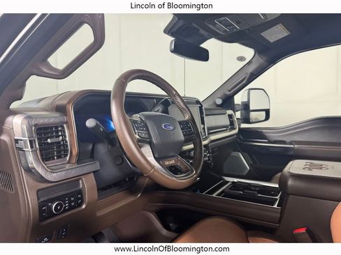 Used 2025 Ford F250 King Ranch w/ Chrome Package AWD/4WD image 40