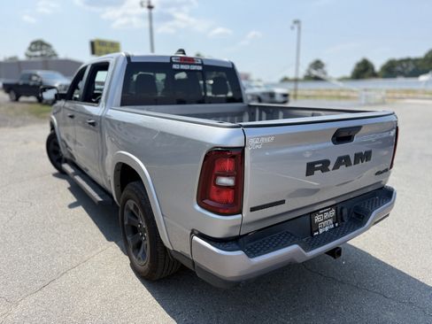 Used 2025 RAM 1500 Big Horn AWD/4WD image 17