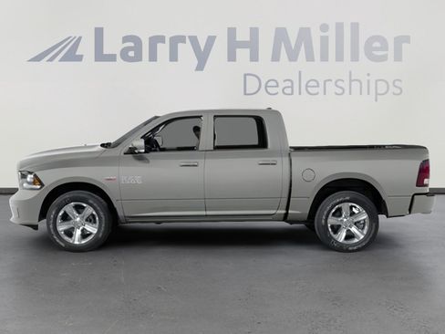 Used 2014 RAM 1500 Laramie w/ Convenience Group RWD image 3