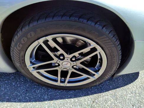 Used 2003 Chevrolet Corvette Convertible w/ Preferred Equipment Group1 image 20