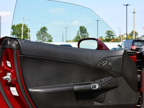 Used 2006 Chevrolet Corvette Convertible w/ Preferred Equipment Group RWD image 17