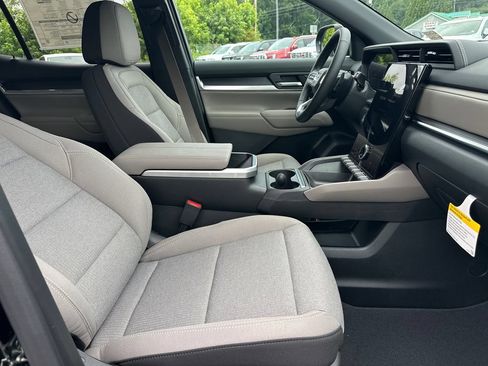 New 2026 GMC Terrain Elevation w/ Technology Package II FWD image 14