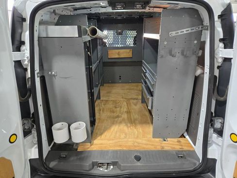 Used 2019 Ford Transit Connect XLT image 17