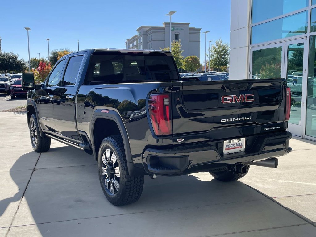 Used 2024 GMC Sierra 2500 Denali w/ Denali Reserve Package AWD/4WD image 2