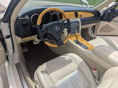 Used 2002 Lexus SC 430 Convertible image 82